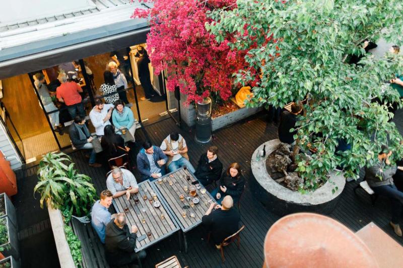 Yarns in the Courtyard